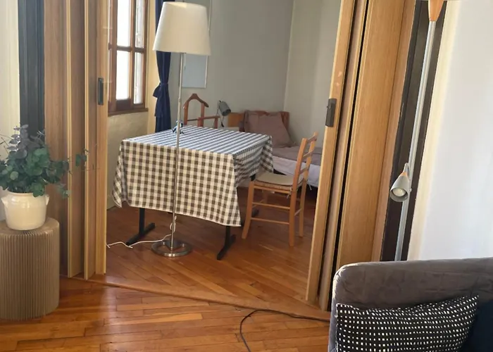 Apartament Meuble Lacassagne *